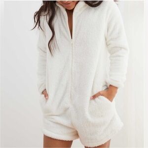 Aerie Fuzzy Sherpa Romper pull on front zipper pockets